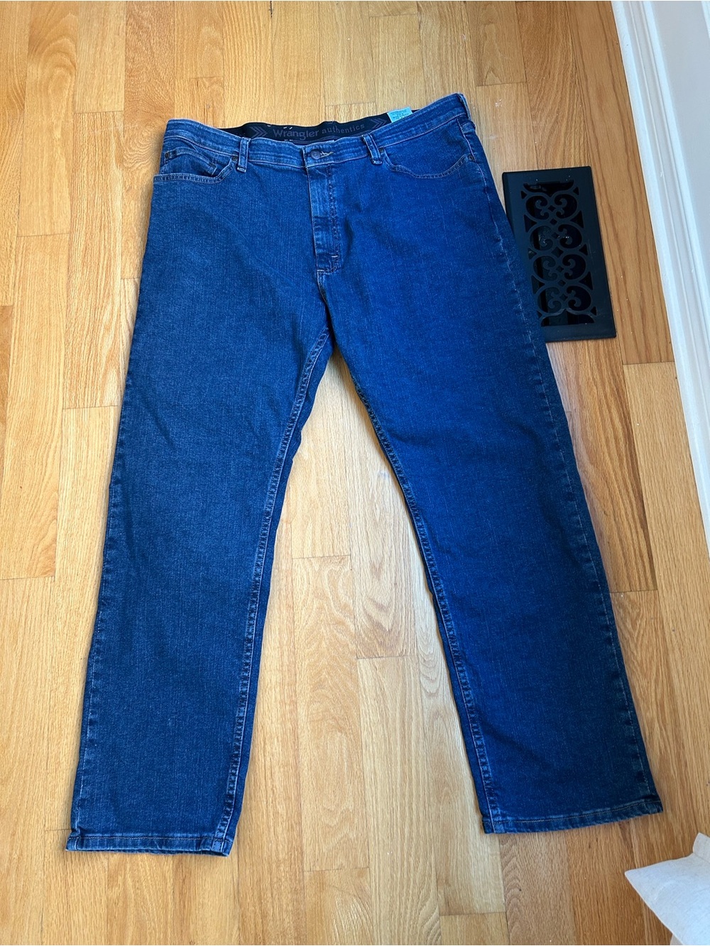 Wrangler 38x30 Men's Authentics Comfort Flex Waist Relaxed Fit Dark Blue Jeans